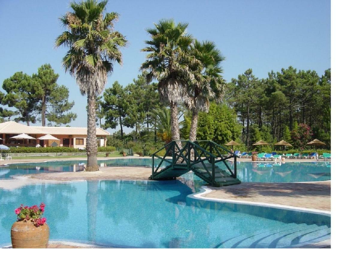Dolphin Aroeira Beach Villa Шарнека Экстерьер фото